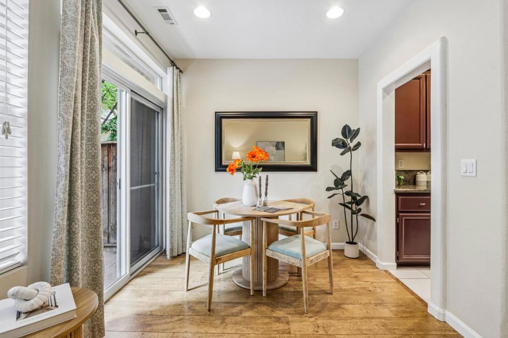 363 Oleander Drive