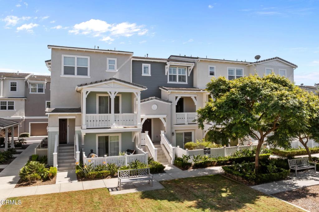 3705 Islander Walk