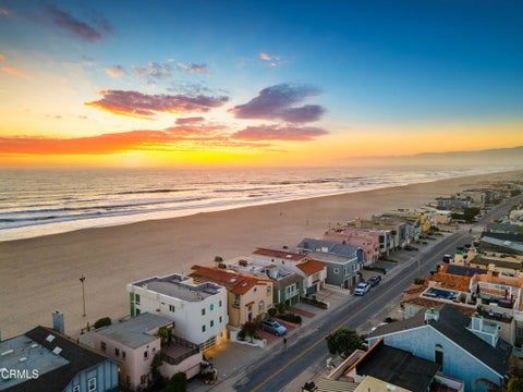 Tiny photo for 4015 Ocean Drive, Oxnard, CA 93035 (MLS # V1-38843)
