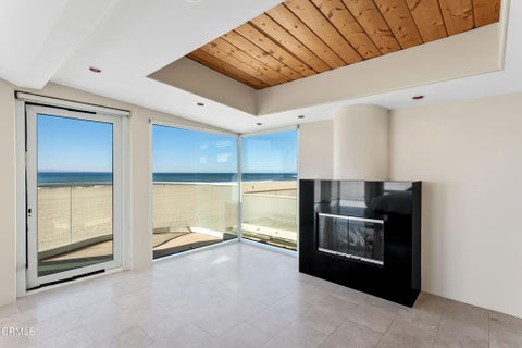 Tiny photo for 4015 Ocean Drive, Oxnard, CA 93035 (MLS # V1-38843)