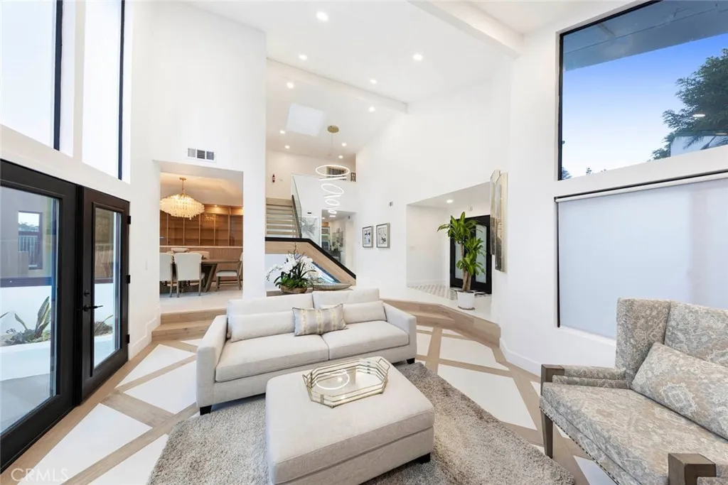 Laguna Niguel, California 92677, United States, 4 Bedrooms Bedrooms, ,3 BathroomsBathrooms,Residential,Active,166568