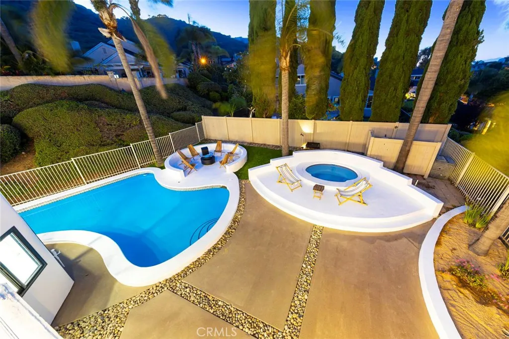 Laguna Niguel, California 92677, United States, 4 Bedrooms Bedrooms, ,3 BathroomsBathrooms,Residential,Active,166568