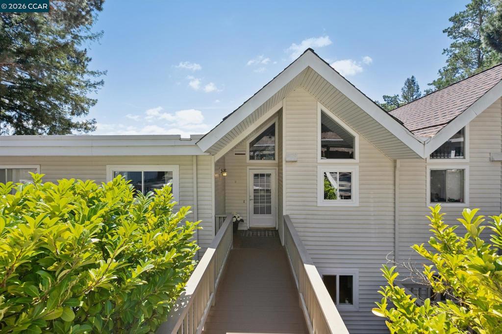 124 Ascot Ct