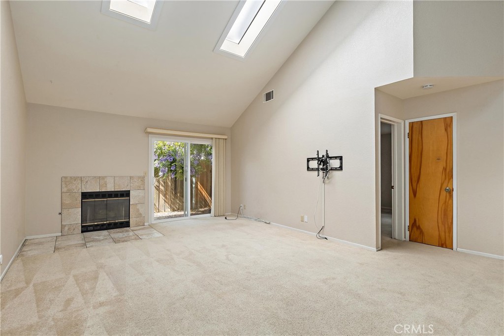 1158 Pacific Pointe