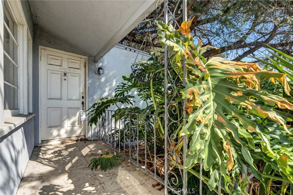 411 N Glenwood Place