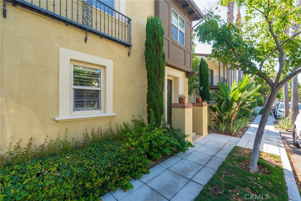 516 S Casita