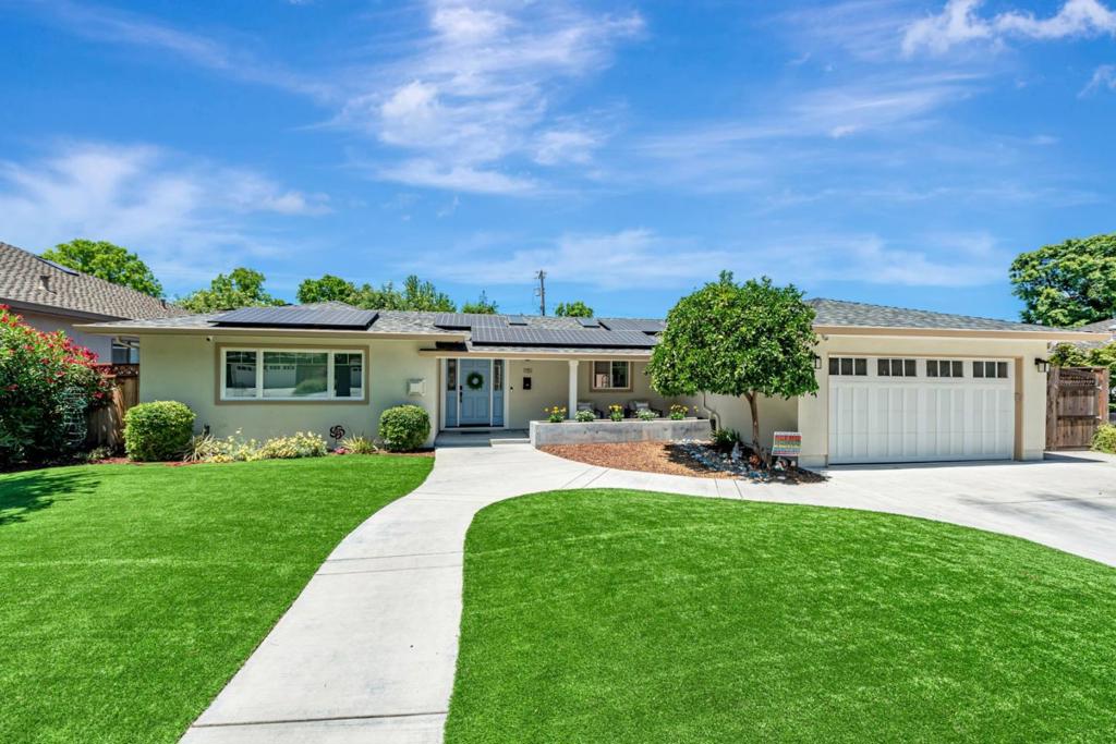 1151 Doralee Way