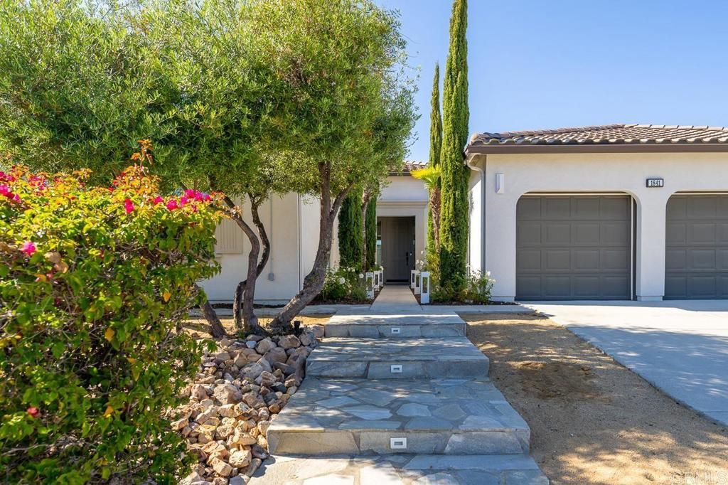 listing image 130727275960328256447