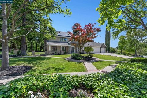 Photo of 3187 Blackhawk Meadow Dr Dr, Danville, CA 94506 (MLS # 41134644)