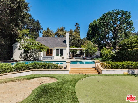 Photo of 2996 San Pasqual Street, Pasadena, CA 91107 (MLS # 26872319)