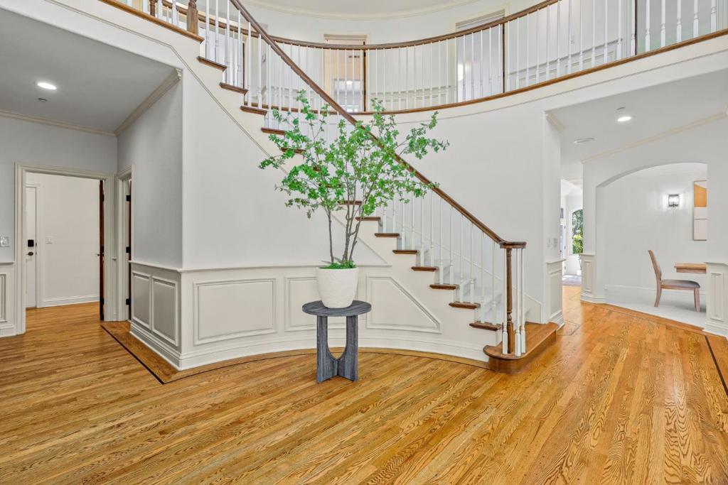 4105 Grant Court