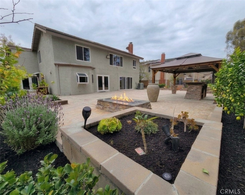 6573 E North View Drive