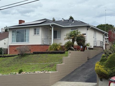 Photo of 17028 Santa Fe St St, Hayward, CA 94541 (MLS # 41119938)