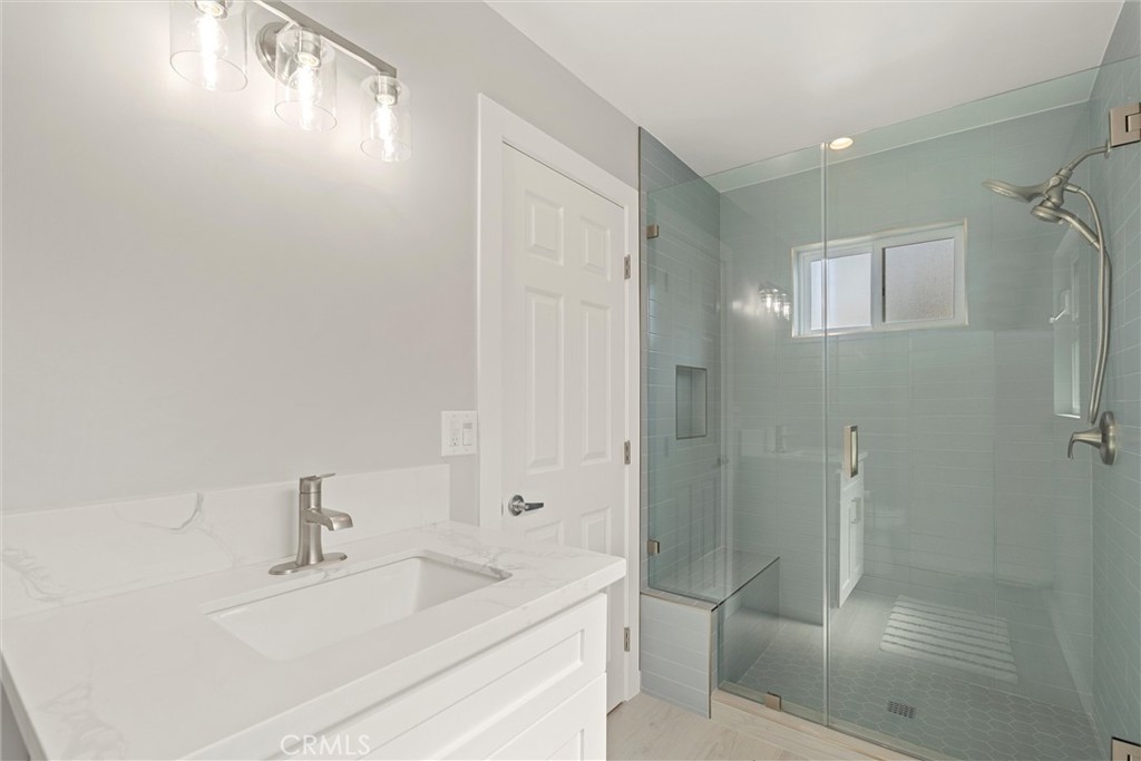 Alamitos Heights (AH) - Residential Lease