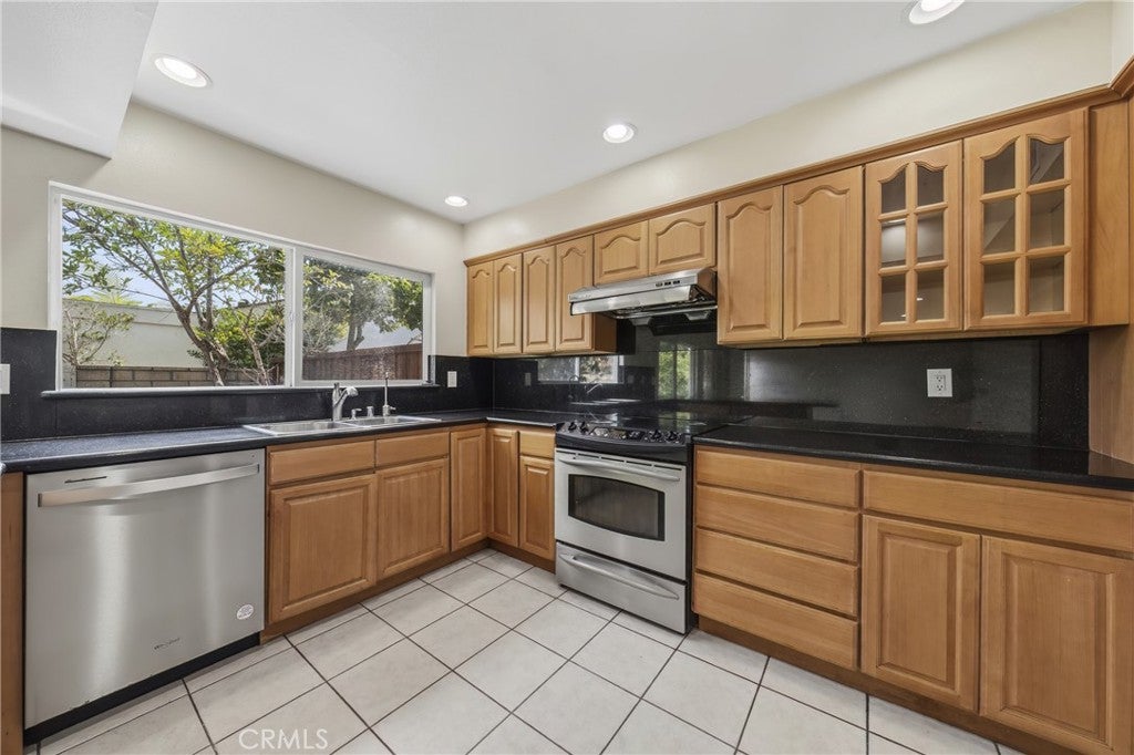 1 Bayberry Way, Irvine CA 92612 - Photo 11