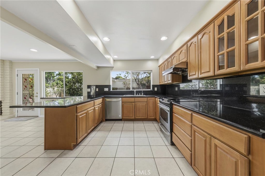 1 Bayberry Way, Irvine CA 92612 - Photo 6