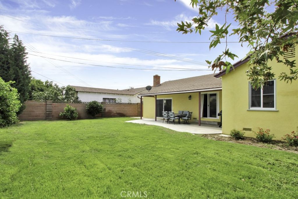 Photo of 1319 W Stella, Anaheim, CA 92802 (MLS # PW26065888)