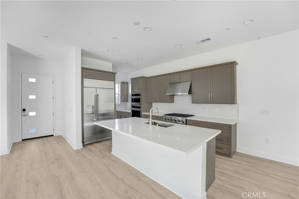 27345 Creekwood Lane