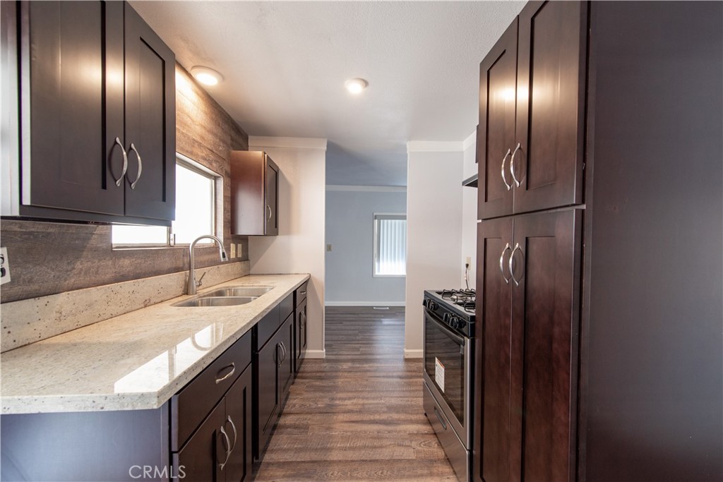 725 W THORNTON Avenue W 25