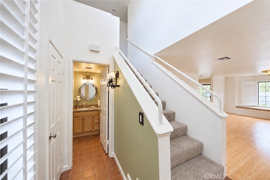 2607 Dove Creek Lane B