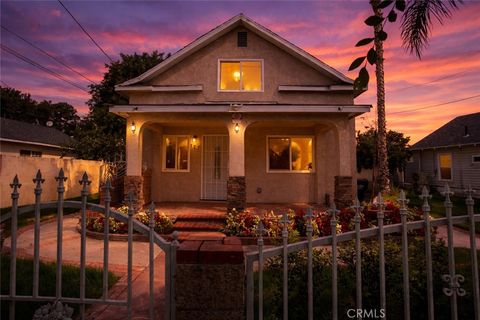 Photo of 727 E 11th St, Pomona, CA 91766 (MLS # DW26076456)