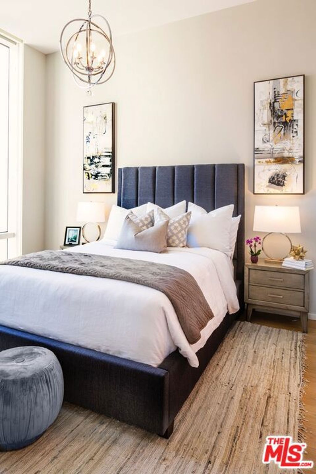 Photo of 877 Francisco Street #1806, Los Angeles, CA 90017 (MLS # 26659173)