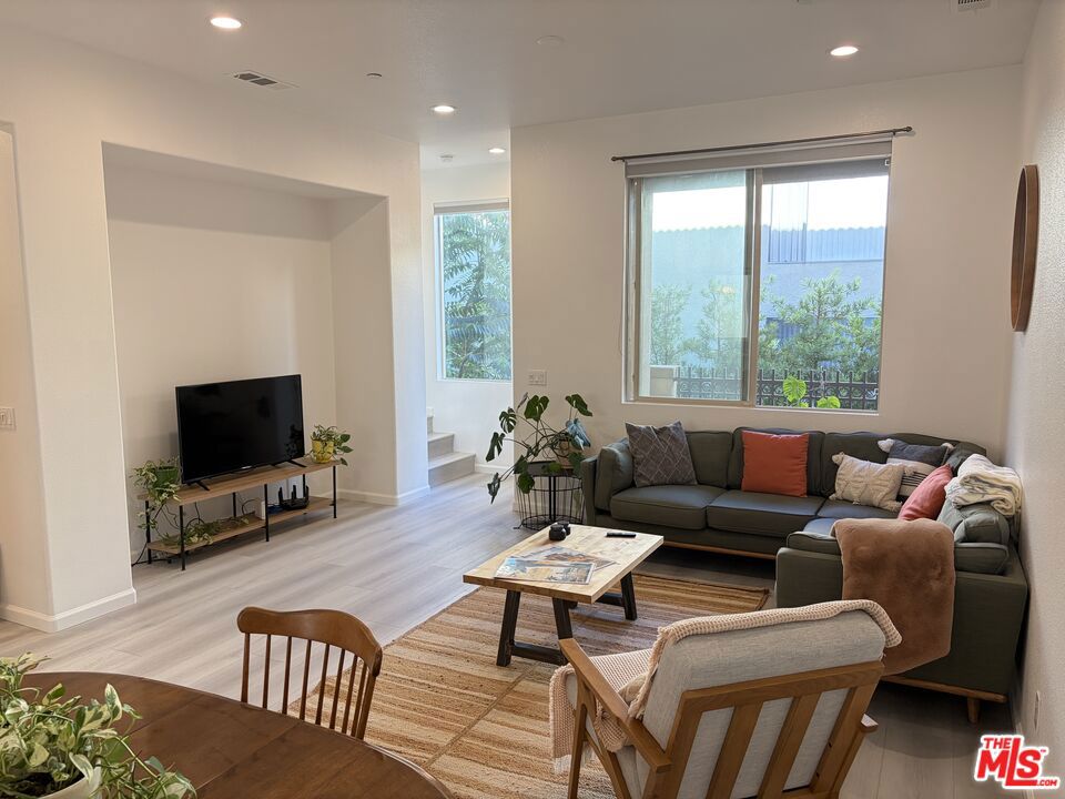 5046 Mosaic Court