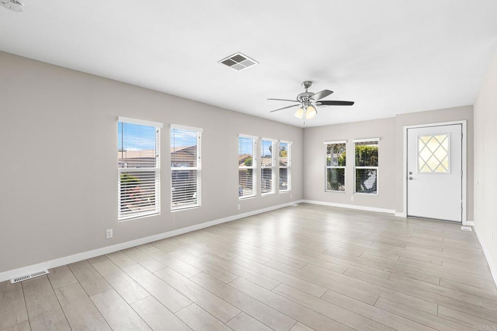 525 W El Norte Parkway SPC 206