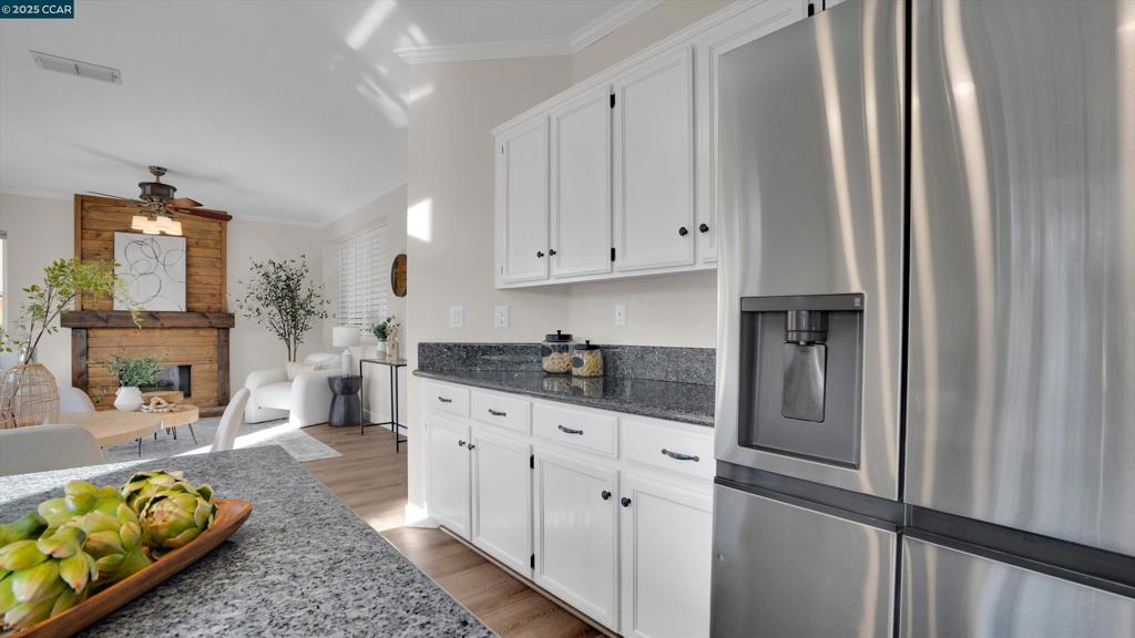 BRENTWOOD - Residential