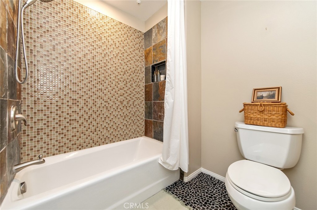 2605 Ladrillo Aisle, Irvine CA 92606 - Photo 18