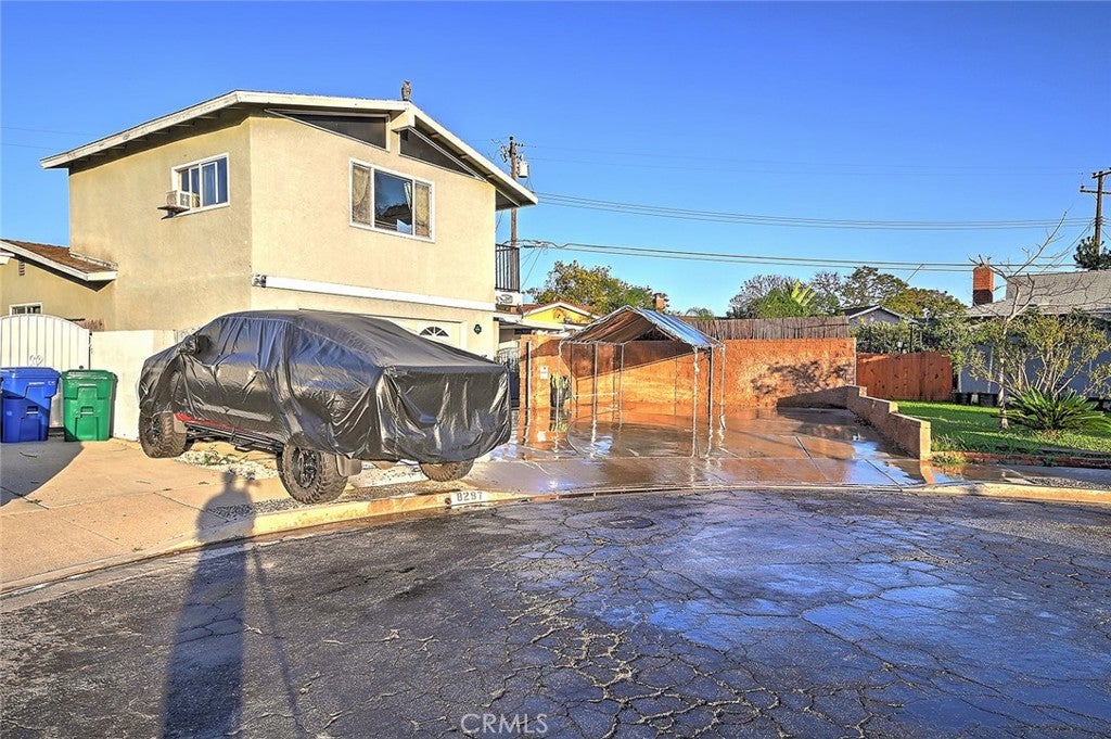 8297 E Carburton