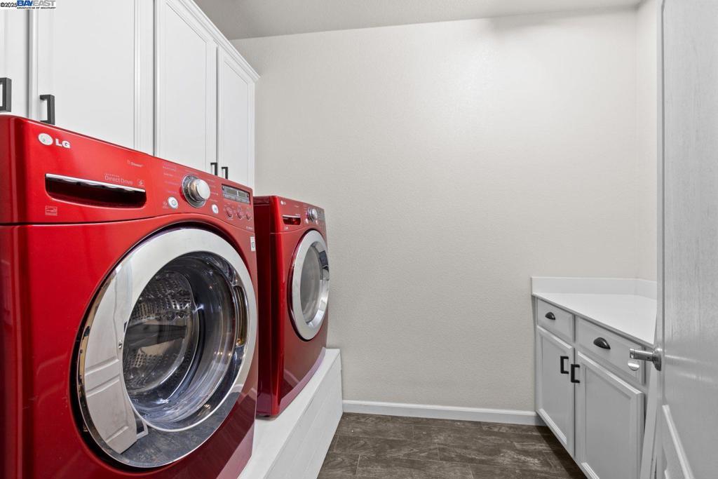 SUMMERLAKE - Residential