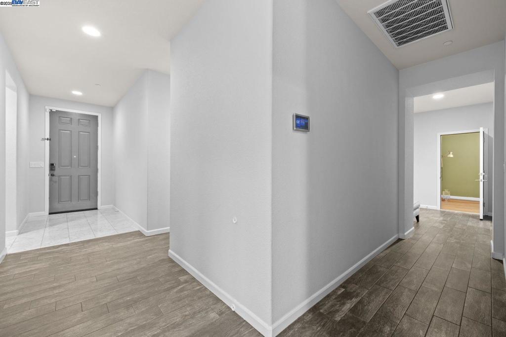 SUMMERLAKE - Residential