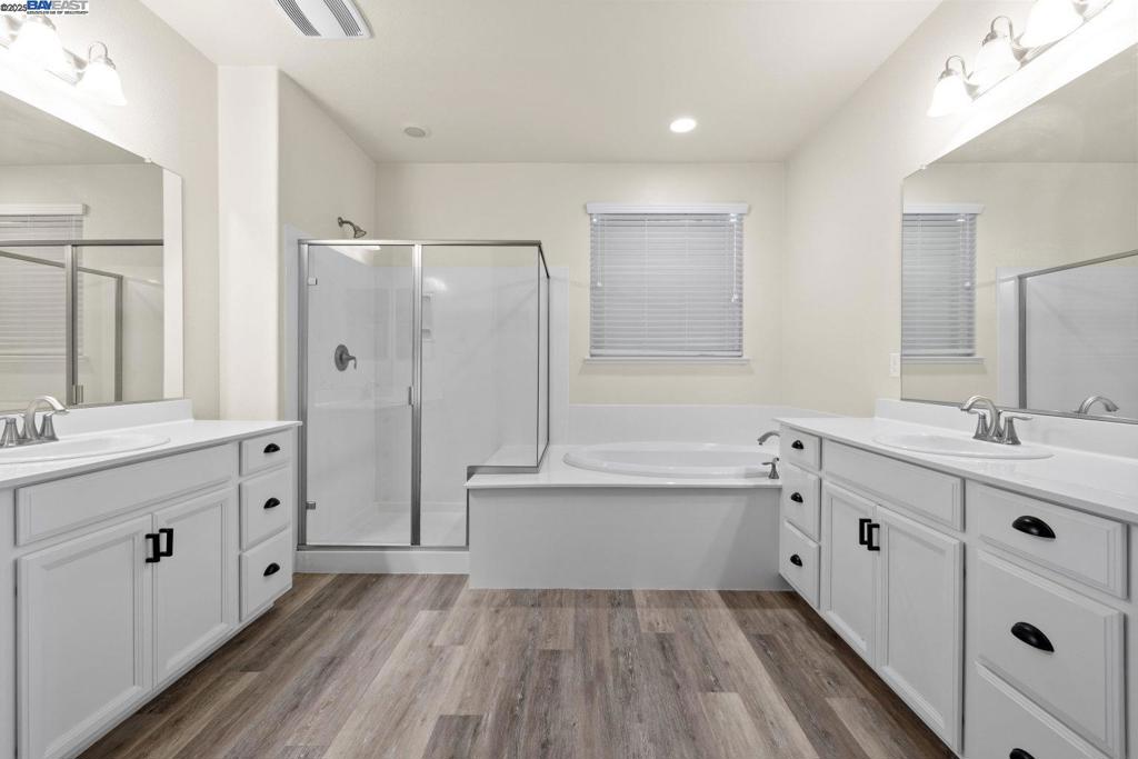 SUMMERLAKE - Residential