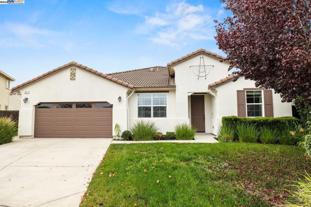 SUMMERLAKE - Residential