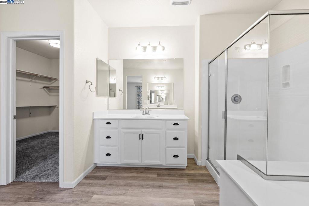 SUMMERLAKE - Residential