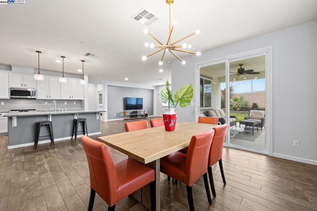 SUMMERLAKE - Residential