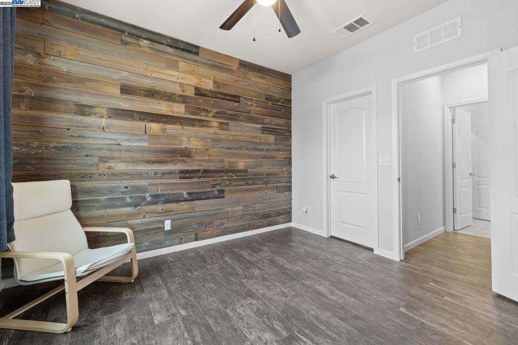 SUMMERLAKE - Residential