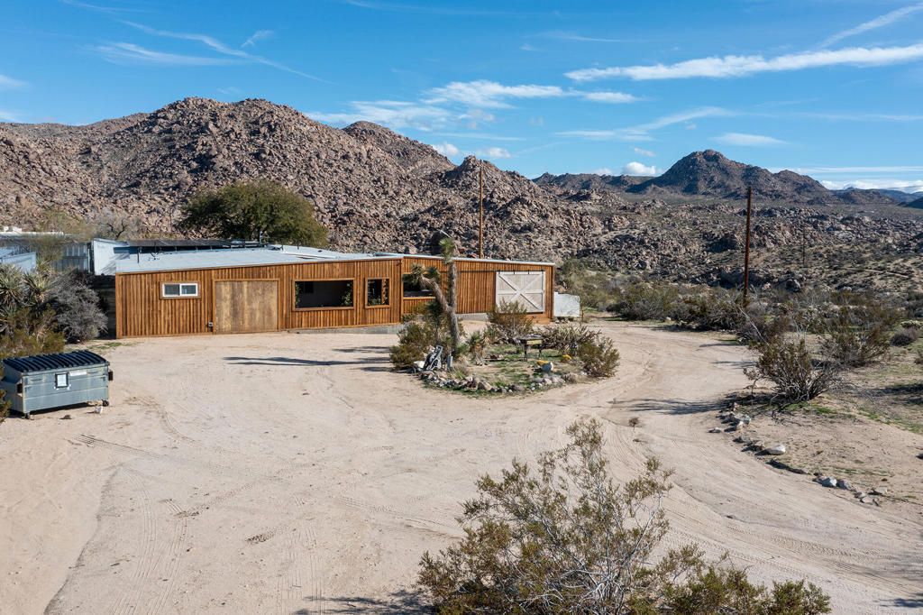 Photo of 7201 Alturas Drive, Joshua Tree, CA 92252 (MLS # 219143495PS)