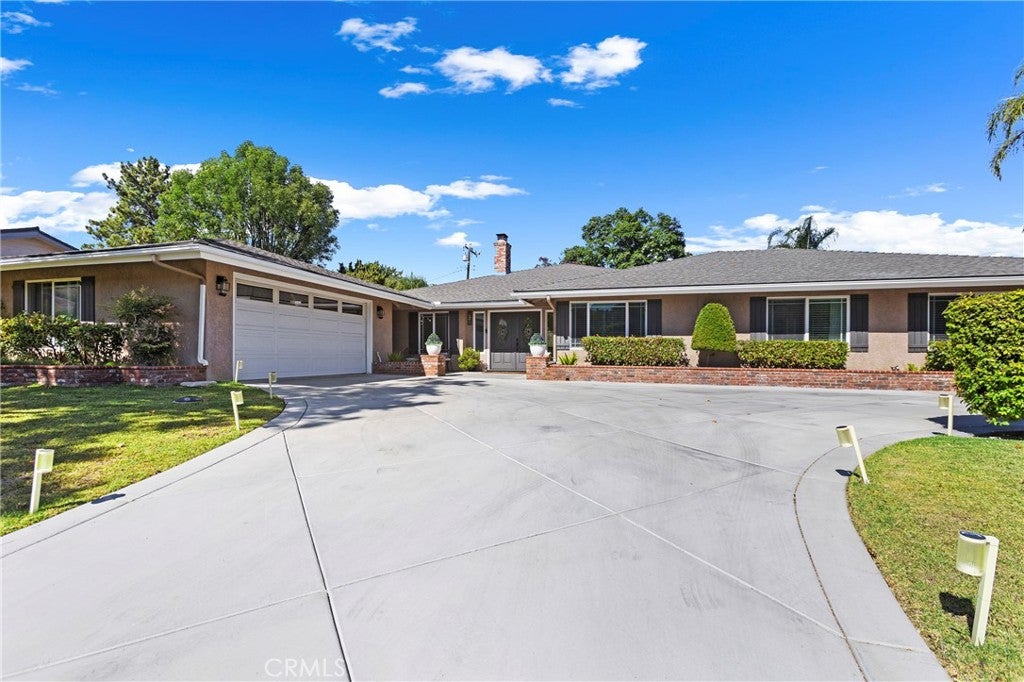 220 Copa De Oro Drive