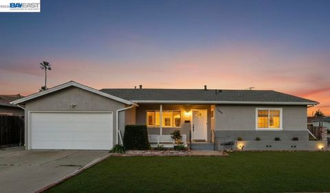 7865 7865 Tamarack Dr Dublin CA 94568