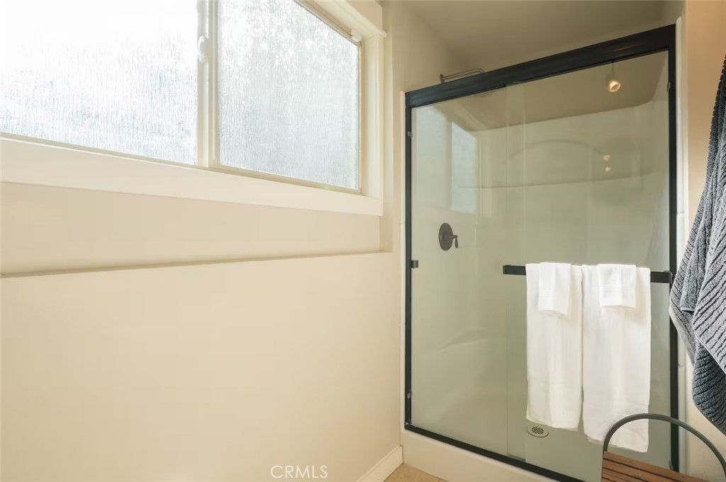 listing image 130727135868843245630
