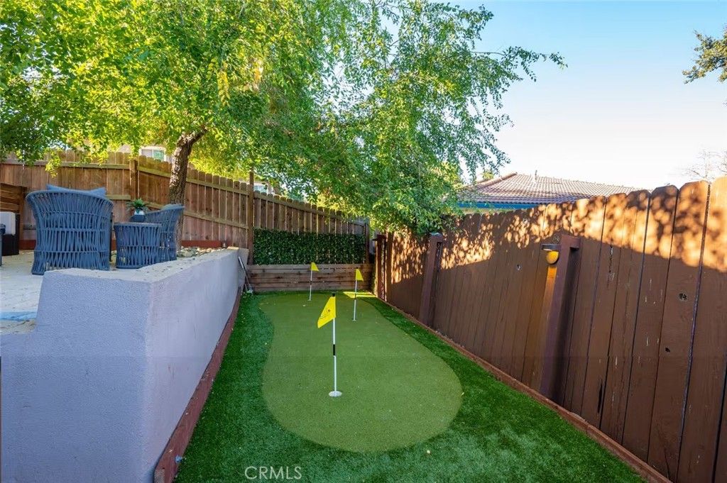 listing image 130723629017240840328