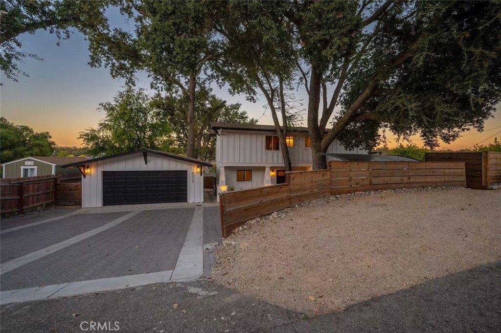 listing image 130727629267979865893