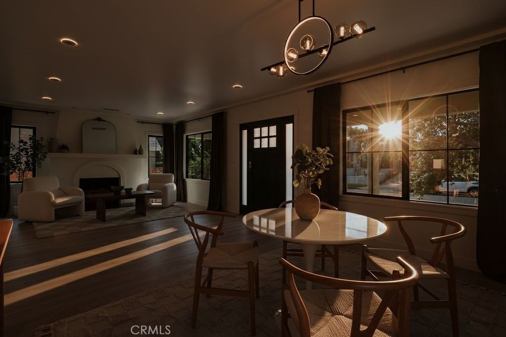 Photo of 584 N Plymouth Boulevard, Los Angeles, CA 90004 (MLS # MB25197471)