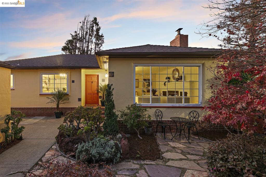 EL CERRITO HILLS - Residential