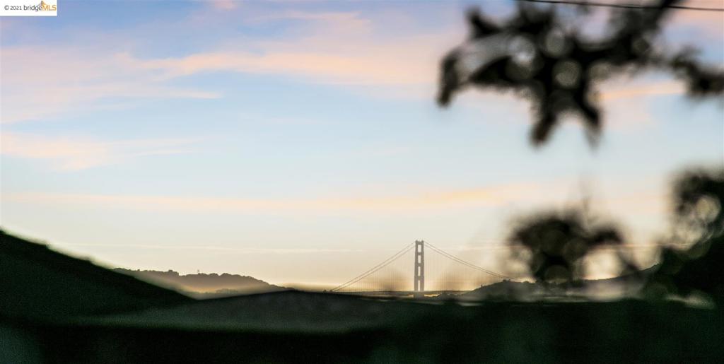 EL CERRITO HILLS - Residential