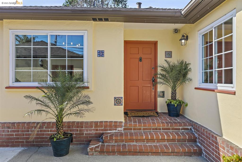 EL CERRITO HILLS - Residential