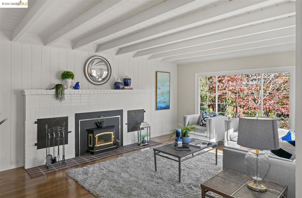 EL CERRITO HILLS - Residential