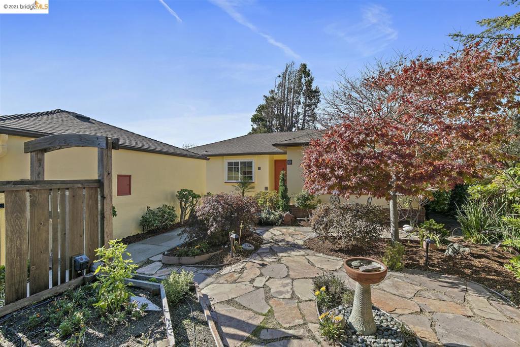 EL CERRITO HILLS - Residential